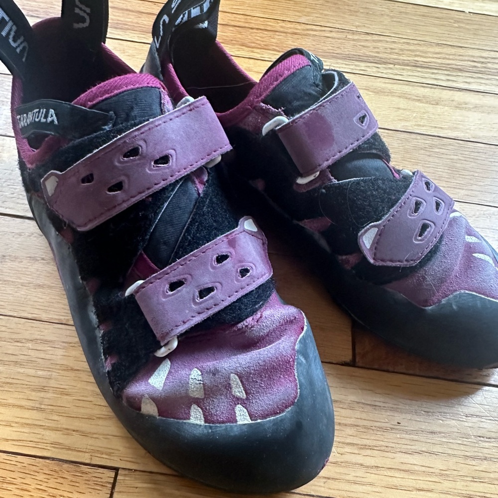 La Sportiva Woman Climbing Shoes / Women’s - Size EU 36 , US LADY 5 1/2